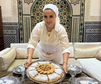 Fez Lady making Pasilla dish